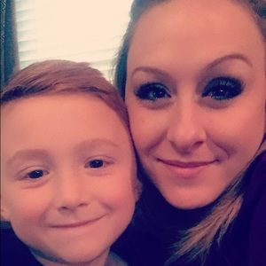 Meet your Posher, Courtney